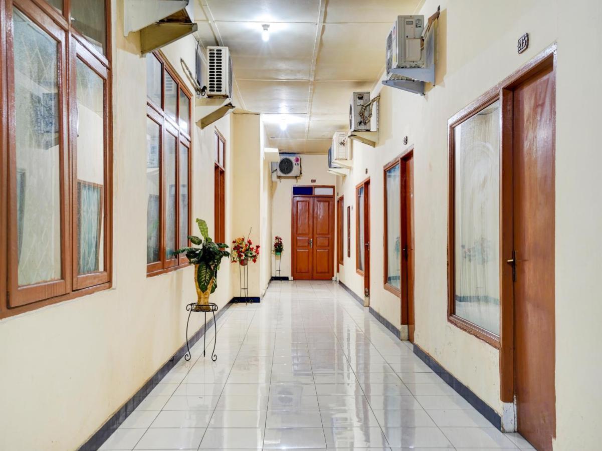 Super Oyo 90118 Hotel Diamond Syariah Субанг Экстерьер фото