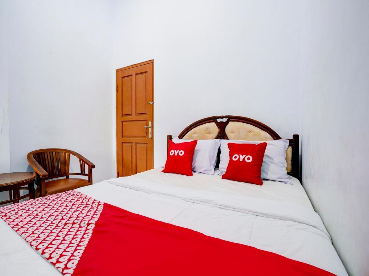 Super Oyo 90118 Hotel Diamond Syariah Субанг Экстерьер фото
