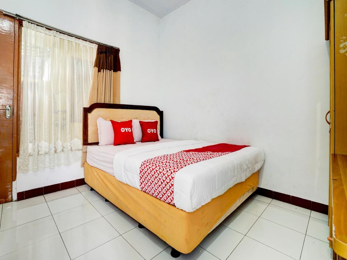 Super Oyo 90118 Hotel Diamond Syariah Субанг Экстерьер фото