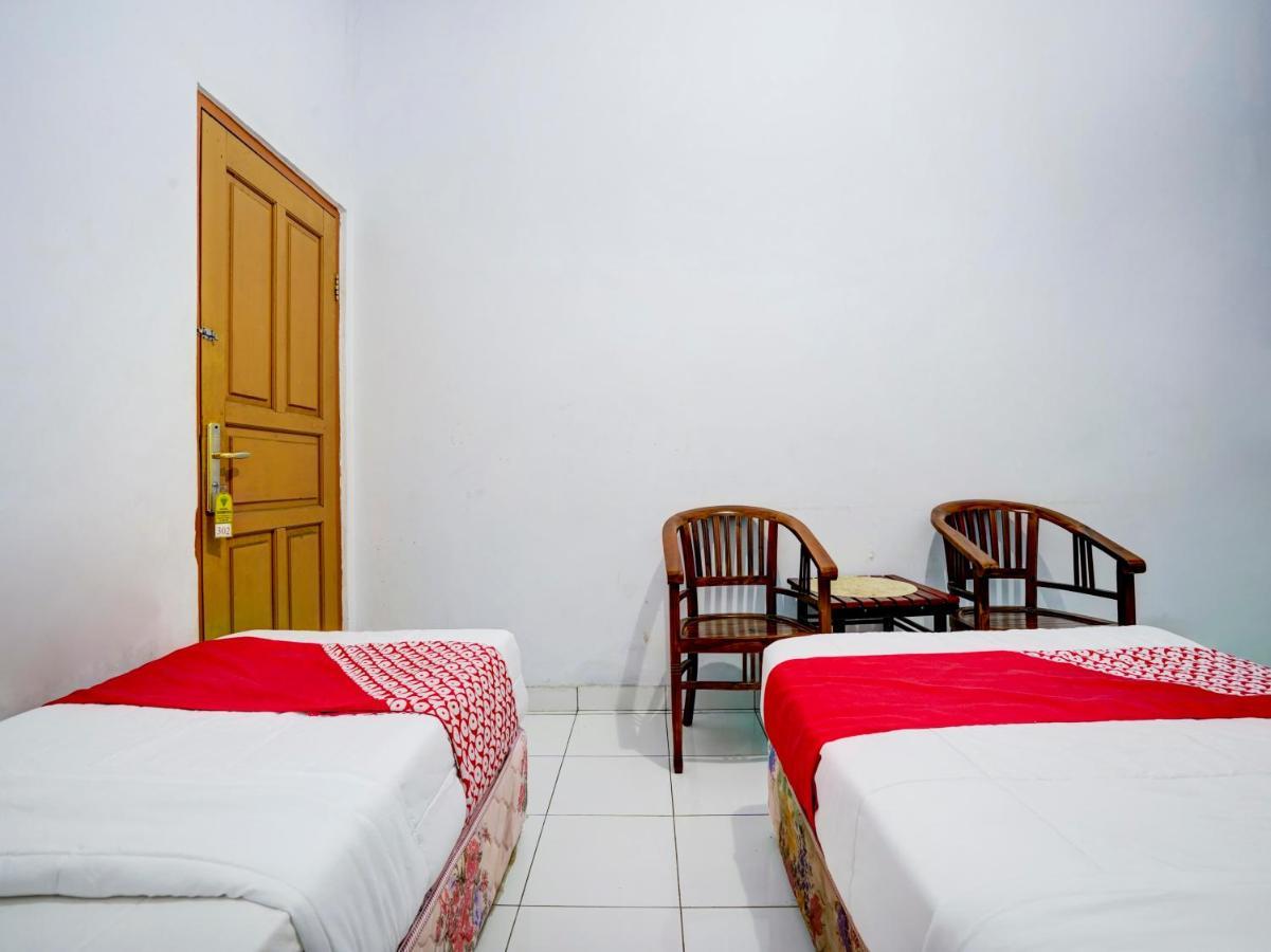 Super Oyo 90118 Hotel Diamond Syariah Субанг Экстерьер фото