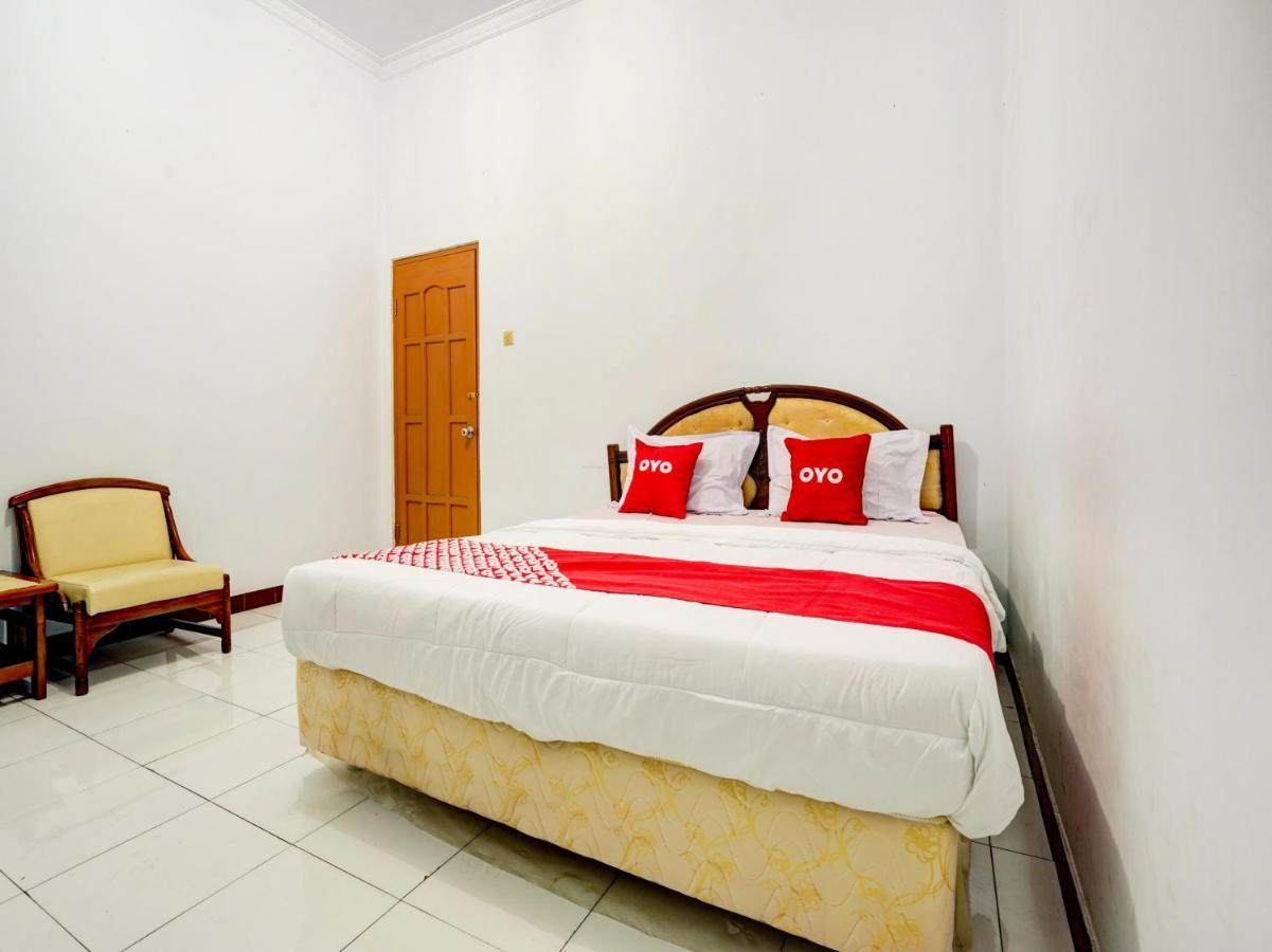 Super Oyo 90118 Hotel Diamond Syariah Субанг Экстерьер фото