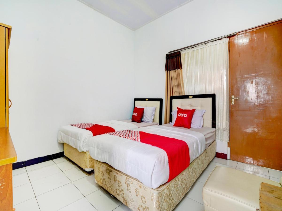 Super Oyo 90118 Hotel Diamond Syariah Субанг Экстерьер фото